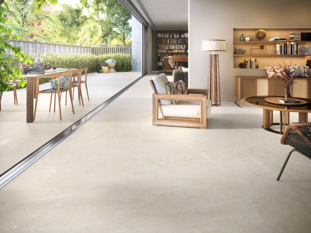 Amb 1836 Crema 100x100 1936 Crema Anti Slip 100x100 web 1024x768 - Lyon 1836