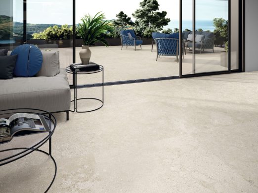 Amb 1881 Sand 100x100 1981 Sand Anti slip 100x100 web 522x392 - Reef 1881 Amb 1881 Sand 100x100 1981 Sand Anti slip 100x100 web 522x392 - Reef 1881