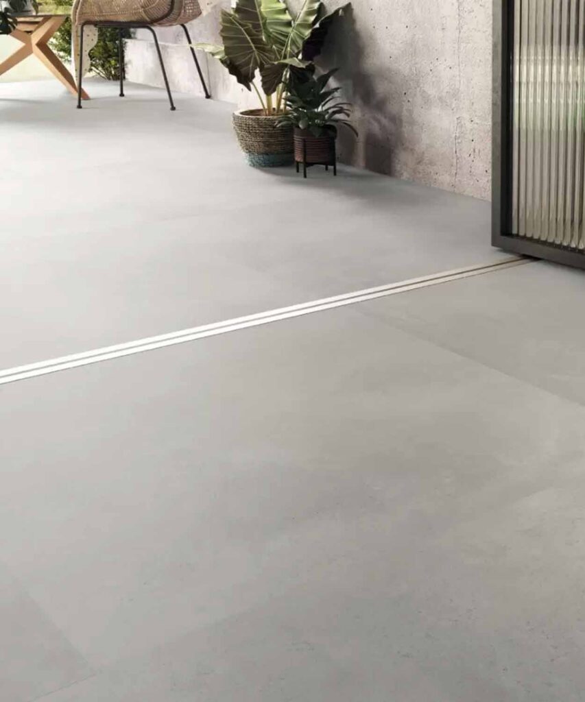 Amb 1900 Perla Anti Slip 100x100 1800 Perla 100x100 web 853x1024 - Manhattan 1900