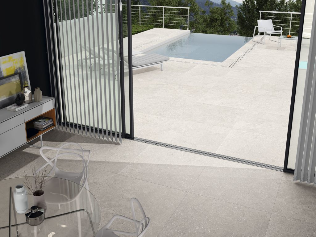 Amb 1981 White Anti slip 100x100 1881 White 100x100 web 1024x768 - Reef 1981