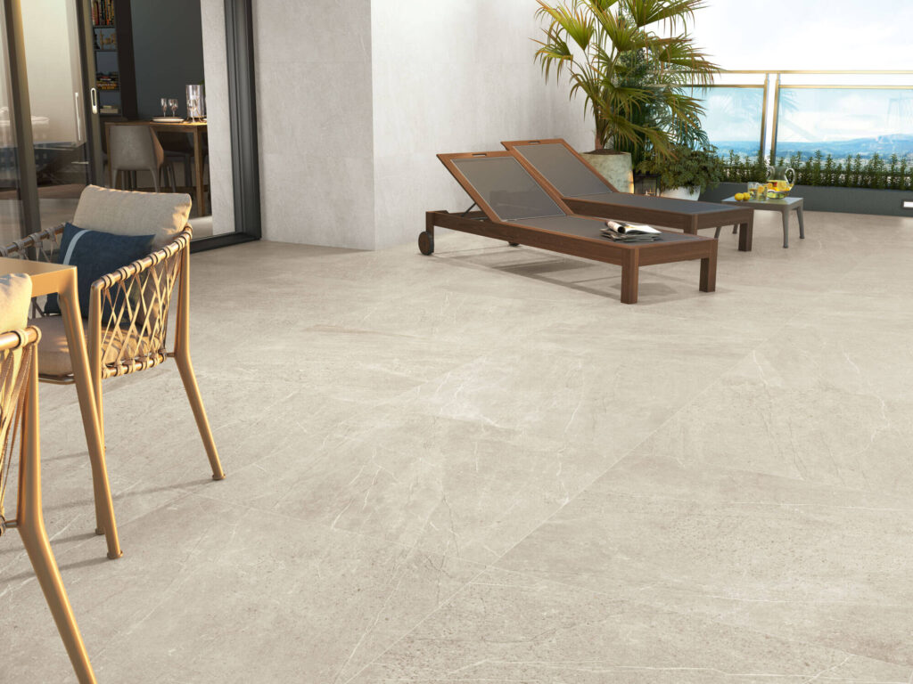 Amb 6613 White 64x1475 1817 Cream 100x100 1917 Cream Anti Slip 100x100 web 1024x768 - Trevi 6613