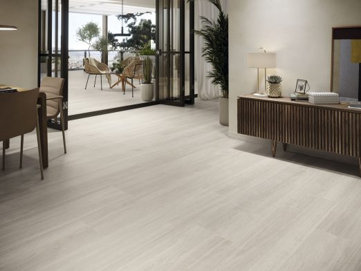 Amb 6648 Elm 318x147 web 522x392 - Mississippi 6648